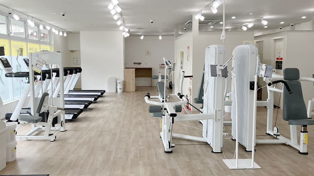 本藤沢店 | 神奈川県藤沢市の24時間使えるジムならチョコザップ | 善行