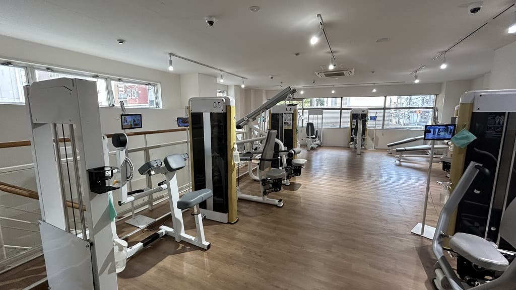 八王子店 | 東京都八王子市の24時間使えるジムならチョコザップ | 横山