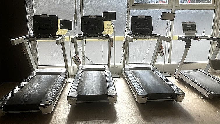 松戸店 | 千葉県松戸市の24時間使えるジムならチョコザップ | 根本,小山